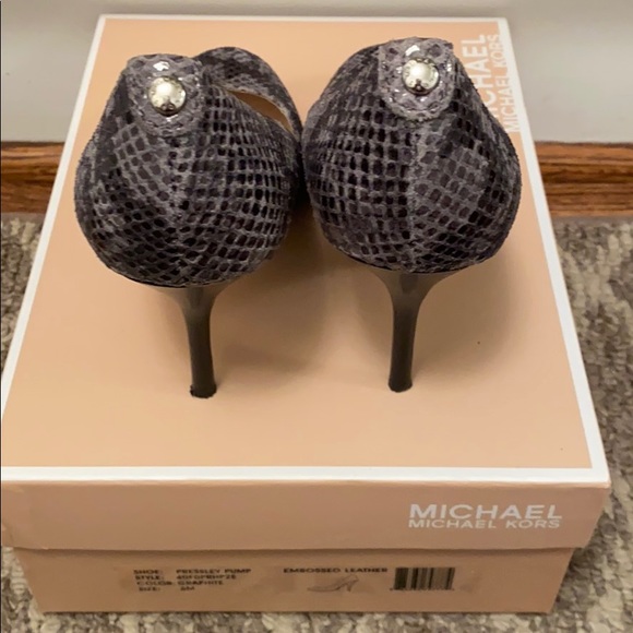 Michael by Michael Kors Heels - Picture 2 of 3